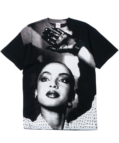 WHO'S WHO gallery(フーズフーギャラリー)の「VIDEO SHOP × PeterAnderson Facephoto TEE(Tシャツ/カットソー・レディース・ホワイト/ブラック系その他/ブラック・MEDIUM/SMALL)」の3枚目の写真