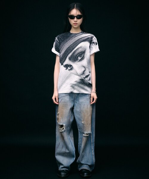 WHO'S WHO gallery(フーズフーギャラリー)の「VIDEO SHOP × PeterAnderson Facephoto TEE(Tシャツ/カットソー・レディース・ホワイト/ブラック系その他/ブラック・MEDIUM/SMALL)」の6枚目の写真