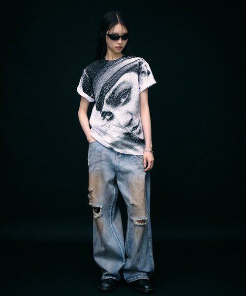 WHO'S WHO gallery(フーズフーギャラリー)の「VIDEO SHOP × PeterAnderson Facephoto TEE(Tシャツ/カットソー・レディース・ホワイト/ブラック系その他/ブラック・MEDIUM/SMALL)」の7枚目の写真