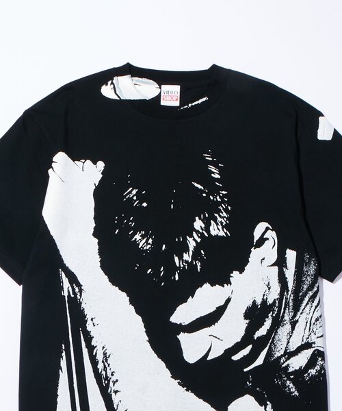 WHO'S WHO gallery(フーズフーギャラリー)の「VIDEO SHOP × PeterAnderson Facephoto TEE(Tシャツ/カットソー・レディース・ホワイト/ブラック系その他/ブラック・MEDIUM/SMALL)」の22枚目の写真