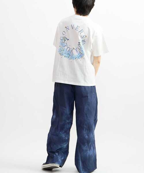 CONVERSE TOKYO（コンバーストウキョウ）の「CIRCLE FLOWER LOGO TEE（Tシャツ/カットソー・レディース・サックスブルー/ホワイト/ブラック・MEDIUM/SMALL）」の4枚目の写真