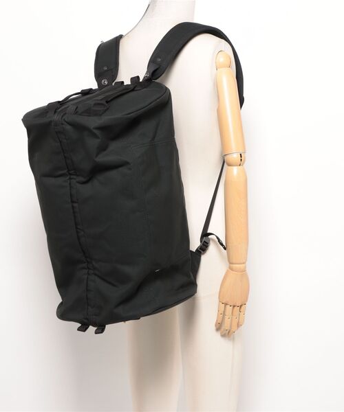 Fjallraven Kanken(フェールラーベンカンケン)の「Splitpack / ダッフルバッグ(バックパック/リュック・レディース・ブラック・FREE)」の7枚目の写真