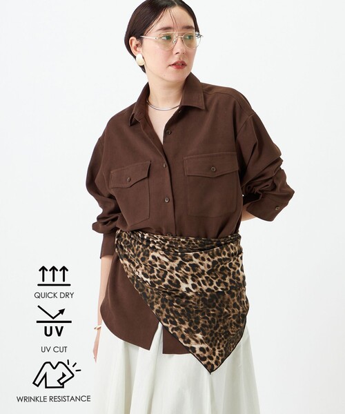 NOLLEY’S(ノーリーズ)の「《UVカット/防シワ》ウォッシャブルスエードライクシャツ(シャツ/ブラウス・レディース・ベージュ/ダークブラウン・FREE)」の2枚目の写真