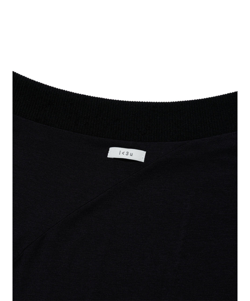 UGLY SHADOW（アグリーシャドウ）の「ドレープバンドオフショルダー(ブラック)（Tシャツ/カットソー・レディース・その他・FREE）」の6枚目の写真