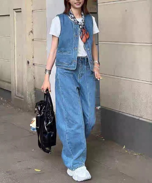 FAVORITO(ファヴォリート)の「デニムノースリーブトップスワイドパンツセットアップ(セットアップ・レディース・ブルー・S/M/L/XL)」の5枚目の写真