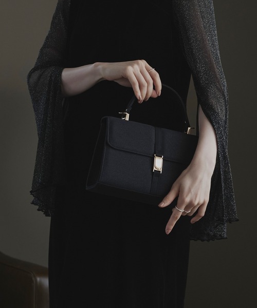RUIRUE BOUTIQUE（ルイルエブティック）の「クラシカル ラメ ハンドバッグ ｜ レディースバッグ・結婚式バッグ・パーティー用バッグ・オケージョンバッグ・フォーマルバッグ・パーティーバッグ・鞄・ハンドバック・ショルダーバッグ（ハンドバッグ・レディース・ベージュ/ブラック/シルバー・FREE）」の8枚目の写真