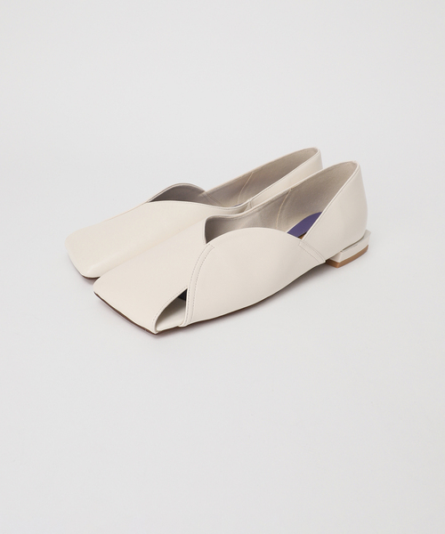 FLAT（フラット）の「《追加 / WEB+一部店舗限定》GRISEレザースクエアARTYフラット（その他シューズ・レディース・ブラック/アイボリー/シルバー・24.5cm/24cm/23.5cm/23cm/22.5cm/22cm/25cm）」の8枚目の写真