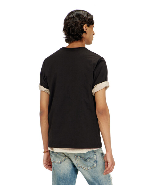 DIESEL(ディーゼル)の「メンズ Tシャツ T-ADJUST-AA5(Tシャツ/カットソー・メンズ・ブラック/ホワイト・XX-LARGE/X-SMALL/SMALL/X-LARGE/MEDIUM/XXX-LARGE/LARGE)」の8枚目の写真