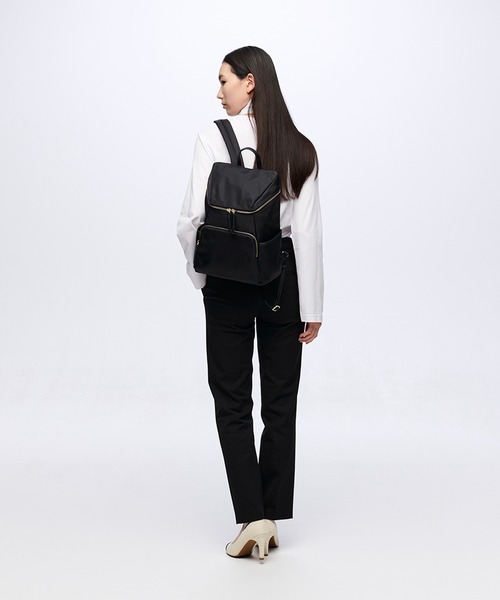Breath TOPKAPI(ブレストプカピ)の「【Breath TOPKAPI】PELICAN LIGHT ペリカンライト ナイロンツイル リュック /バックパック / PC対応 / 撥水(バックパック/リュック・レディース・ブラック/グレイッシュベージュ・FREE)」の4枚目の写真