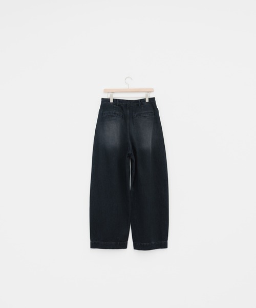 HONE（ホーン）の「3tuck curve wide denim pants / ３タックカーブワイドデニムパンツ（デニムパンツ・メンズ・ブラック/ブルー・LARGE/MEDIUM/SMALL）」の3枚目の写真