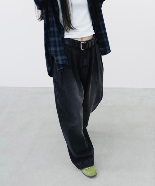 HONE（ホーン）の「3tuck curve wide denim pants / ３タックカーブワイドデニムパンツ（デニムパンツ・メンズ・ブラック/ブルー・LARGE/MEDIUM/SMALL）」の15枚目の写真