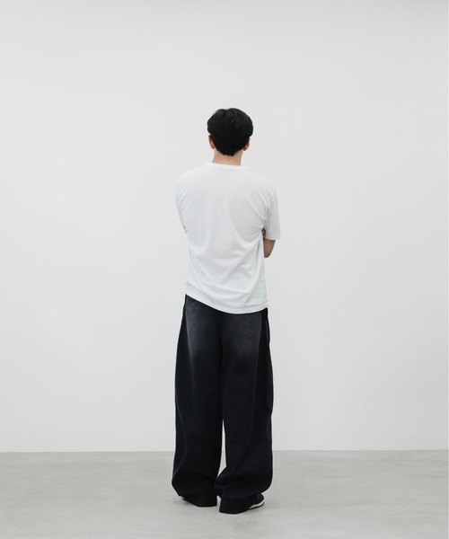 HONE（ホーン）の「3tuck curve wide denim pants / ３タックカーブワイドデニムパンツ（デニムパンツ・メンズ・ブラック/ブルー・LARGE/MEDIUM/SMALL）」の21枚目の写真