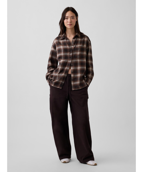GAP(ギャップ)の「オーバーサイズ フランネルシャツ(シャツ/ブラウス・レディース・ブラック系その他/ブラウン系その他/マルチ・S/M/XS/L/XXS)」の11枚目の写真