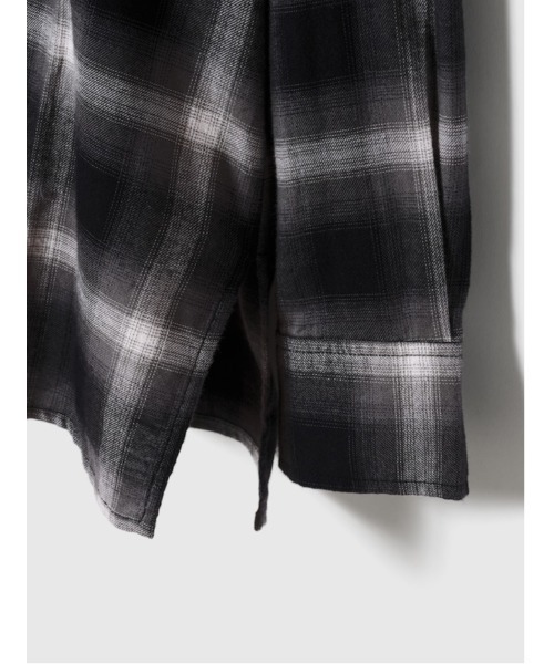GAP(ギャップ)の「オーバーサイズ フランネルシャツ(シャツ/ブラウス・レディース・ブラック系その他/ブラウン系その他/マルチ・S/M/XS/L/XXS)」の8枚目の写真