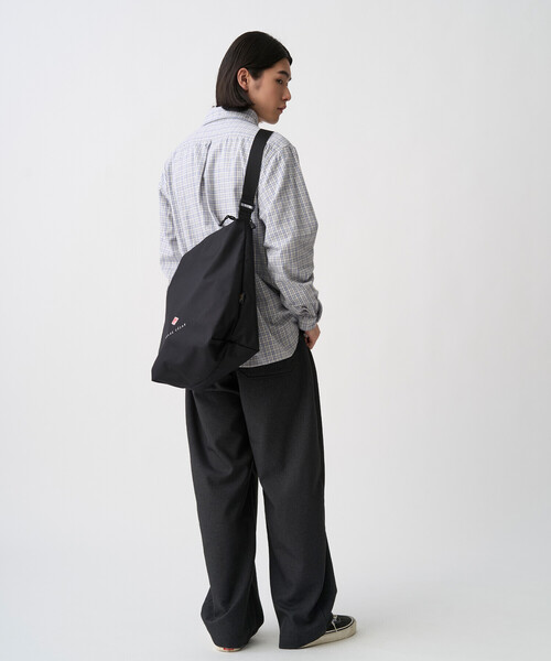 DANTON(ダントン)の「JULES CESAR - CORDURA Canvas Shoulder Bag(ショルダーバッグ・レディース・ブルー系その他/ブラック/オレンジ系その他/ダークグレー/グレイッシュベージュ/ダークブラウン・-)」の8枚目の写真