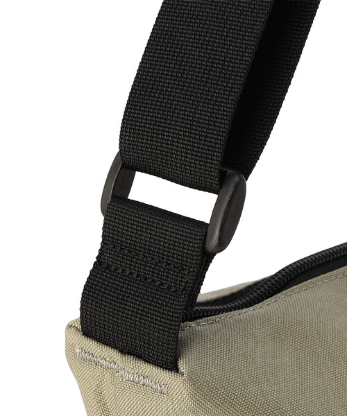 DANTON(ダントン)の「JULES CESAR - CORDURA Canvas Shoulder Bag(ショルダーバッグ・レディース・ブルー系その他/ブラック/オレンジ系その他/ダークグレー/グレイッシュベージュ/ダークブラウン・-)」の15枚目の写真
