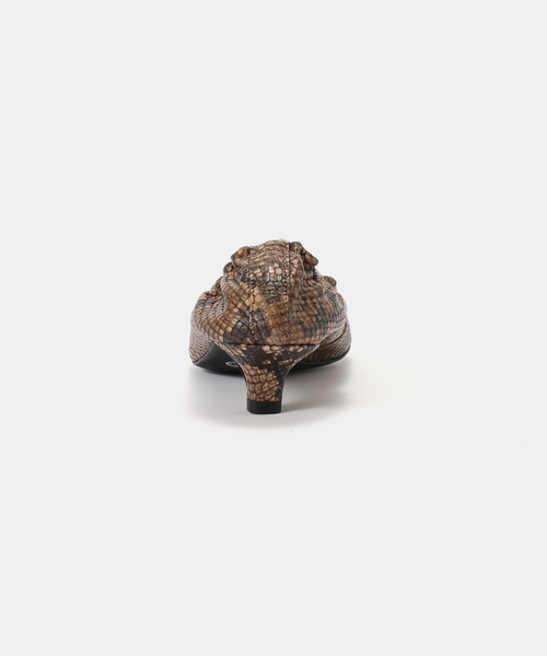 Spick & Span(スピックアンドスパン)の「CORSO ROMA 9 / コルソローマノーヴェ ギャザーパンプス(パンプス・レディース・ブラウン/キャメル・37/38/39)」の4枚目の写真