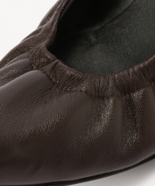 Spick & Span(スピックアンドスパン)の「CORSO ROMA 9 / コルソローマノーヴェ ギャザーパンプス(パンプス・レディース・ブラウン/キャメル・37/38/39)」の9枚目の写真