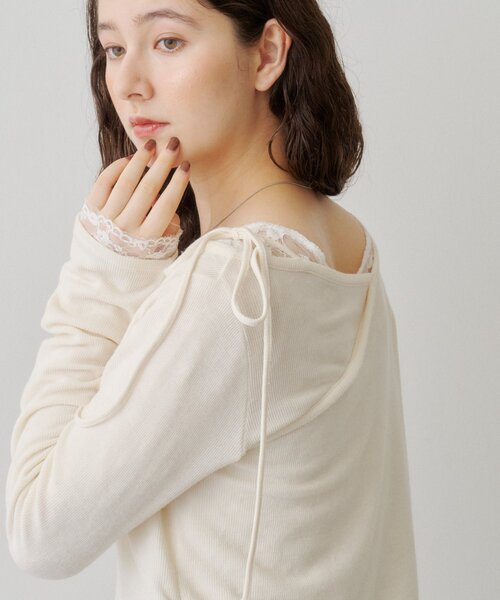Kastane(カスタネ)の「【WEB限定】スタッズデザイントップス(Tシャツ/カットソー・レディース・ブラック/アイボリー/グレー・FREE)」の5枚目の写真