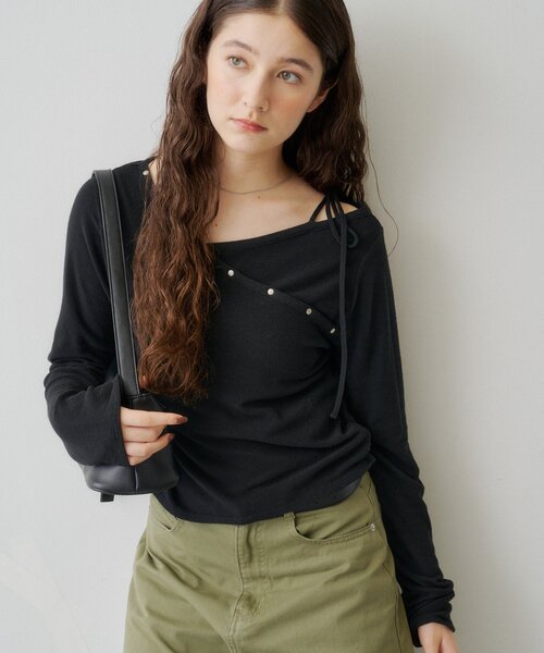 Kastane(カスタネ)の「【WEB限定】スタッズデザイントップス(Tシャツ/カットソー・レディース・ブラック/アイボリー/グレー・FREE)」の11枚目の写真
