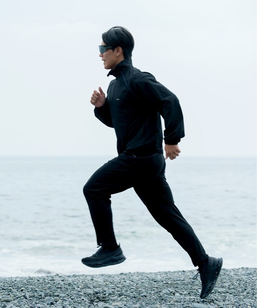 TENEZ(テネス)の「Track Jacket 撥水-Stretch(セットアップ・メンズ・エンジ/ブラック・LARGE/MEDIUM)」の11枚目の写真