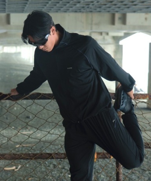TENEZ(テネス)の「Track Jacket 撥水-Stretch(セットアップ・メンズ・エンジ/ブラック・LARGE/MEDIUM)」の19枚目の写真
