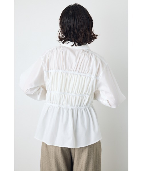AZUL by moussy(アズールバイマウジー)の「シャーリングデザイン長袖シャツ 秋服 冬服 春服 デザイントップス デザインシャツ ギャザートップス(シャツ/ブラウス・レディース・オフホワイト/ブラック/ブルー・FREE)」の7枚目の写真