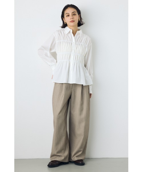 AZUL by moussy(アズールバイマウジー)の「シャーリングデザイン長袖シャツ 秋服 冬服 春服 デザイントップス デザインシャツ ギャザートップス(シャツ/ブラウス・レディース・オフホワイト/ブラック/ブルー・FREE)」の8枚目の写真