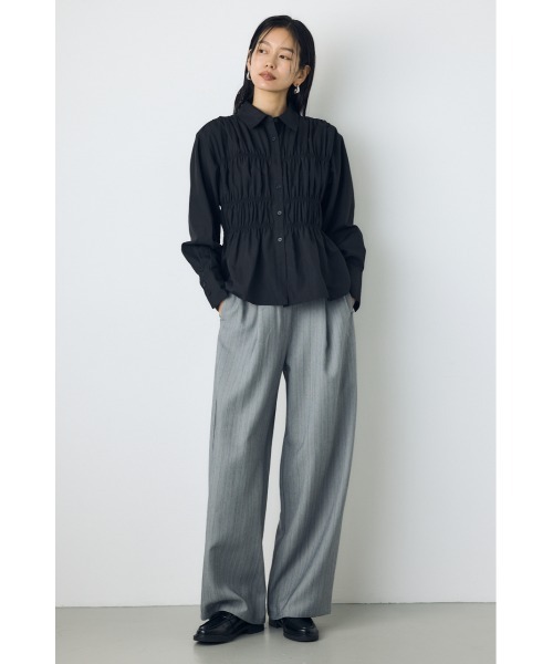 AZUL by moussy(アズールバイマウジー)の「シャーリングデザイン長袖シャツ 秋服 冬服 春服 デザイントップス デザインシャツ ギャザートップス(シャツ/ブラウス・レディース・オフホワイト/ブラック/ブルー・FREE)」の18枚目の写真