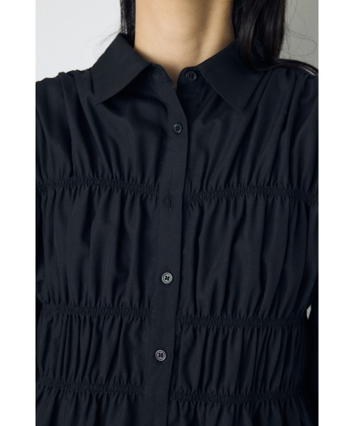 AZUL by moussy(アズールバイマウジー)の「シャーリングデザイン長袖シャツ 秋服 冬服 春服 デザイントップス デザインシャツ ギャザートップス(シャツ/ブラウス・レディース・オフホワイト/ブラック/ブルー・FREE)」の19枚目の写真