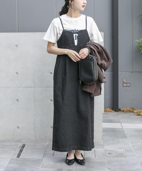 ITEMS URBANRESEARCH(アイテムズ アーバンリサーチ)の「デニムキャミワンピース(ワンピース・レディース・インディゴブルー/ブラック・FREE)」の3枚目の写真