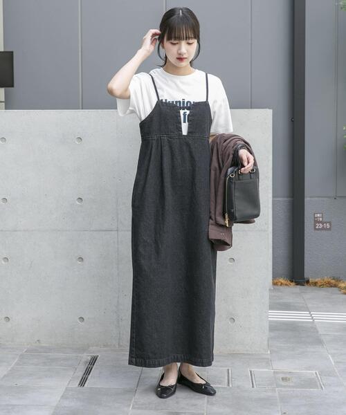 ITEMS URBANRESEARCH(アイテムズ アーバンリサーチ)の「デニムキャミワンピース(ワンピース・レディース・インディゴブルー/ブラック・FREE)」の6枚目の写真