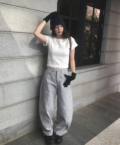 LAMPOON(ランプーン)の「フラワーデニムパンツ(デニムパンツ・レディース・グレー・LARGE/MEDIUM/SMALL)」の19枚目の写真