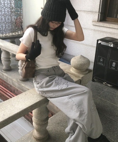 LAMPOON(ランプーン)の「フラワーデニムパンツ(デニムパンツ・レディース・グレー・LARGE/MEDIUM/SMALL)」の20枚目の写真