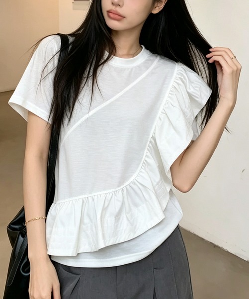 BLoomMe(ブルームミー)の「アシンメトリーなフリルラインが映えるデザインTシャツ(Tシャツ/カットソー・レディース・ホワイト・M)」の11枚目の写真