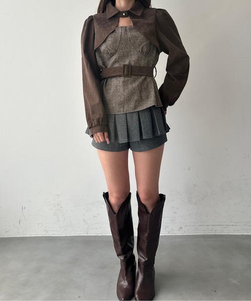 HEIREN(ヘイレーン)の「ボレロ×キャミビスチェドッキングトップス(シャツ/ブラウス・レディース・ブラック/ブラウン・FREE)」の5枚目の写真