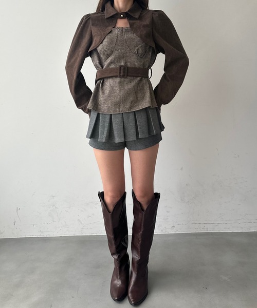 HEIREN(ヘイレーン)の「ボレロ×キャミビスチェドッキングトップス(シャツ/ブラウス・レディース・ブラック/ブラウン・FREE)」の4枚目の写真