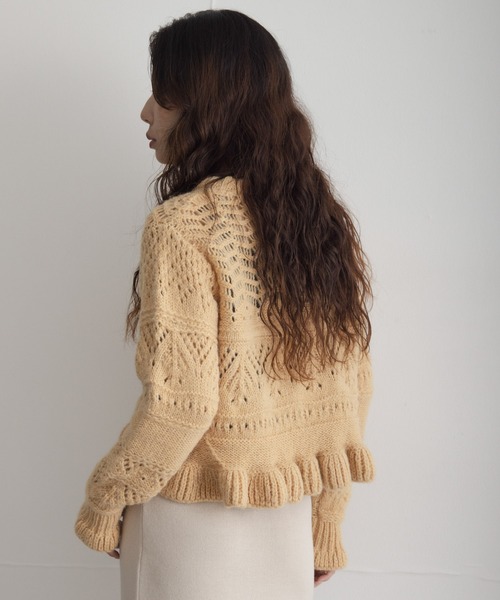 URBAN RESEARCH Sonny Label(アーバンリサーチサニーレーベル)の「アイレットフリルニット(ニット/セーター・レディース・アイボリー/イエロー/チャコールグレー・FREE)」の22枚目の写真