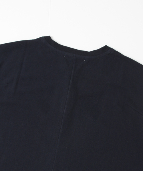 URBAN RESEARCH(アーバンリサーチ)の「UR 強撚鹿の子ヘンリー(Tシャツ/カットソー・メンズ・ホワイト/ネイビー・MEDIUM/LARGE)」の12枚目の写真