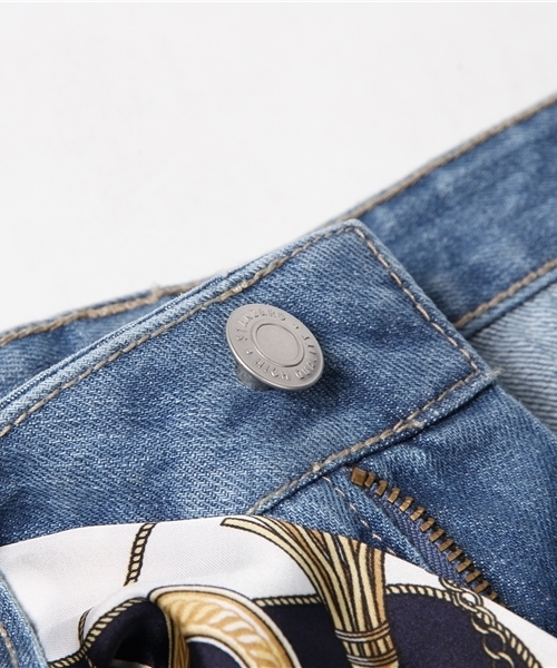 Honeys（ハニーズ）の「カットオフデニムパンツ（デニムパンツ・レディース・ライトインディゴブルー/インディゴブルー・M/S/L）」の11枚目の写真