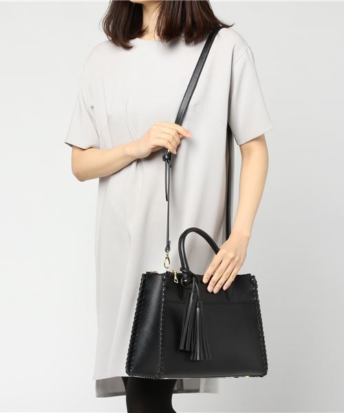 PASSE-DIX（パスディス）の「PASSE-DIX / パスディス　ダブルファスナーかがり2WAYミニトート（ショルダーバッグ・レディース・ブラック/グレイッシュベージュ・FREE）」の3枚目の写真