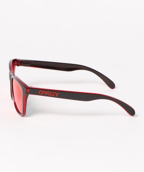 OAKLEY（オークリー）の「OAKLEY / オークリー : FROGSKINS#（サングラス・メンズ・ブラック/レッド・FREE）」の3枚目の写真