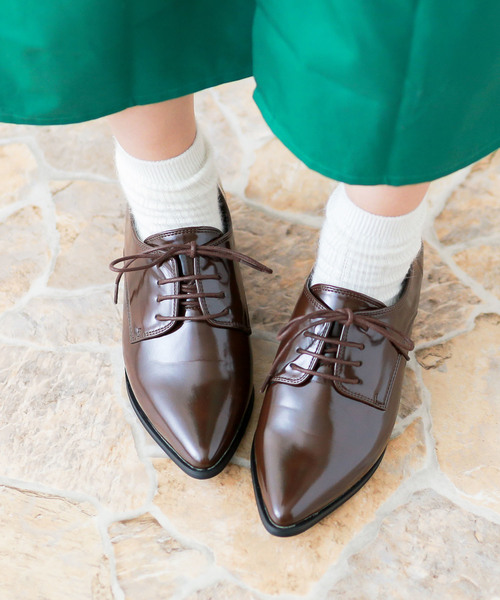 menue(メヌエ)の「レースアップ オックスフォード ポインテッドトゥ シューズ(ドレスシューズ・レディース・ホワイト/ブラック/ブラック系その他/ダークブラウン・M/L/LL/3L/SS/S)」の4枚目の写真