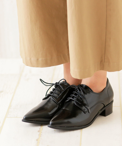 menue(メヌエ)の「レースアップ オックスフォード ポインテッドトゥ シューズ(ドレスシューズ・レディース・ホワイト/ブラック/ブラック系その他/ダークブラウン・M/L/LL/3L/SS/S)」の7枚目の写真