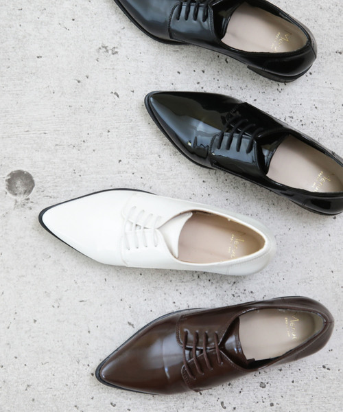 menue(メヌエ)の「レースアップ オックスフォード ポインテッドトゥ シューズ(ドレスシューズ・レディース・ホワイト/ブラック/ブラック系その他/ダークブラウン・M/L/LL/3L/SS/S)」の12枚目の写真