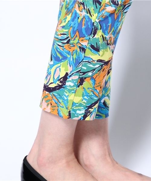 チチカカ（チチカカ）の「トロピカルクロップドレギンスパンツ（レギンス/スパッツ・レディース・グリーン・SMALL/MEDIUM）」の6枚目の写真