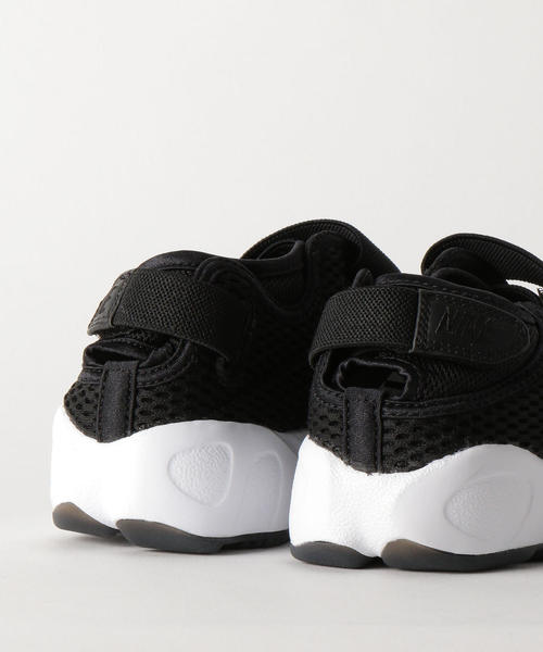 NIKE（ナイキ）の「＜NIKE（ナイキ）＞∴WOMENS AIR RIFT エアリフト Ψ ◆（スニーカー・レディース・ホワイト/ブラック・24cm/23cm/26cm/25cm）」の4枚目の写真