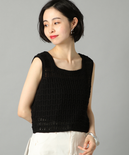 LOWRYS FARM(ローリーズファーム)の「スカシガラノースリーブ 838067(ニット/セーター・レディース・オフホワイト/ブラウン/ブラック・FREE)」の1枚目の写真