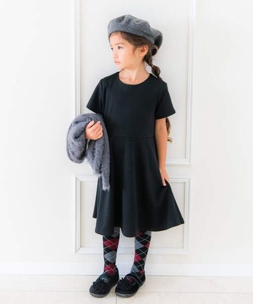 Catherine Cottage（キャサリンコテージ）の「ポンチワンピース　半袖（ワンピース・キッズ・ブラック/ベージュ/グレー/ネイビー/ピンク/レッド/カーキ・110/120/130/160/140/150/100）」の17枚目の写真