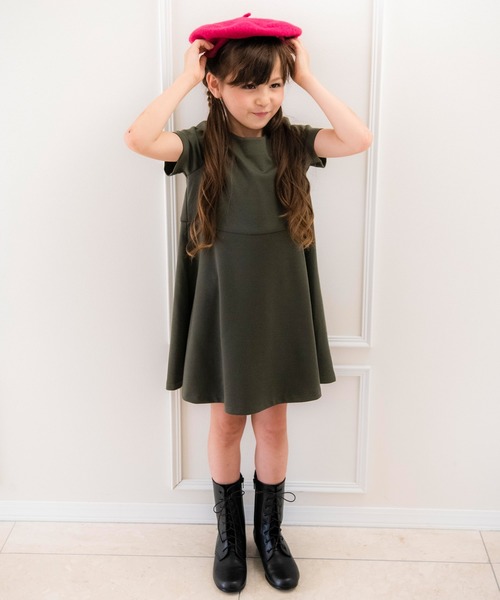 Catherine Cottage（キャサリンコテージ）の「ポンチワンピース　半袖（ワンピース・キッズ・ブラック/ベージュ/グレー/ネイビー/ピンク/レッド/カーキ・110/120/130/160/140/150/100）」の18枚目の写真